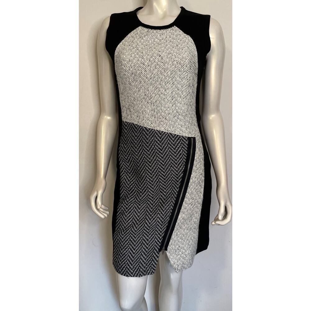 Desigual Sheath Dress 38 US S M Black White Tweed Sleeveless Zipper Trim Knit